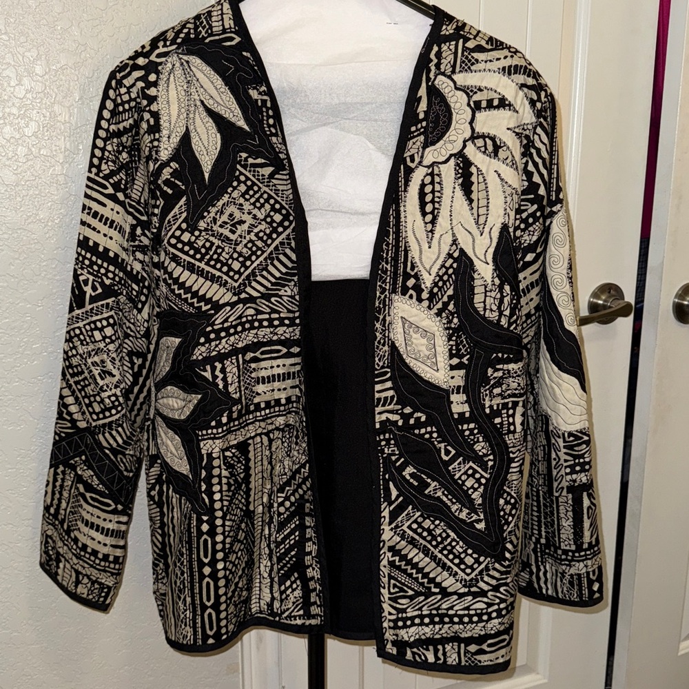 🖤Vintage Quilted Black and Cream Open-Front Blazer